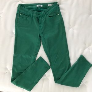 Jeans perfect to spruce up any outfit!